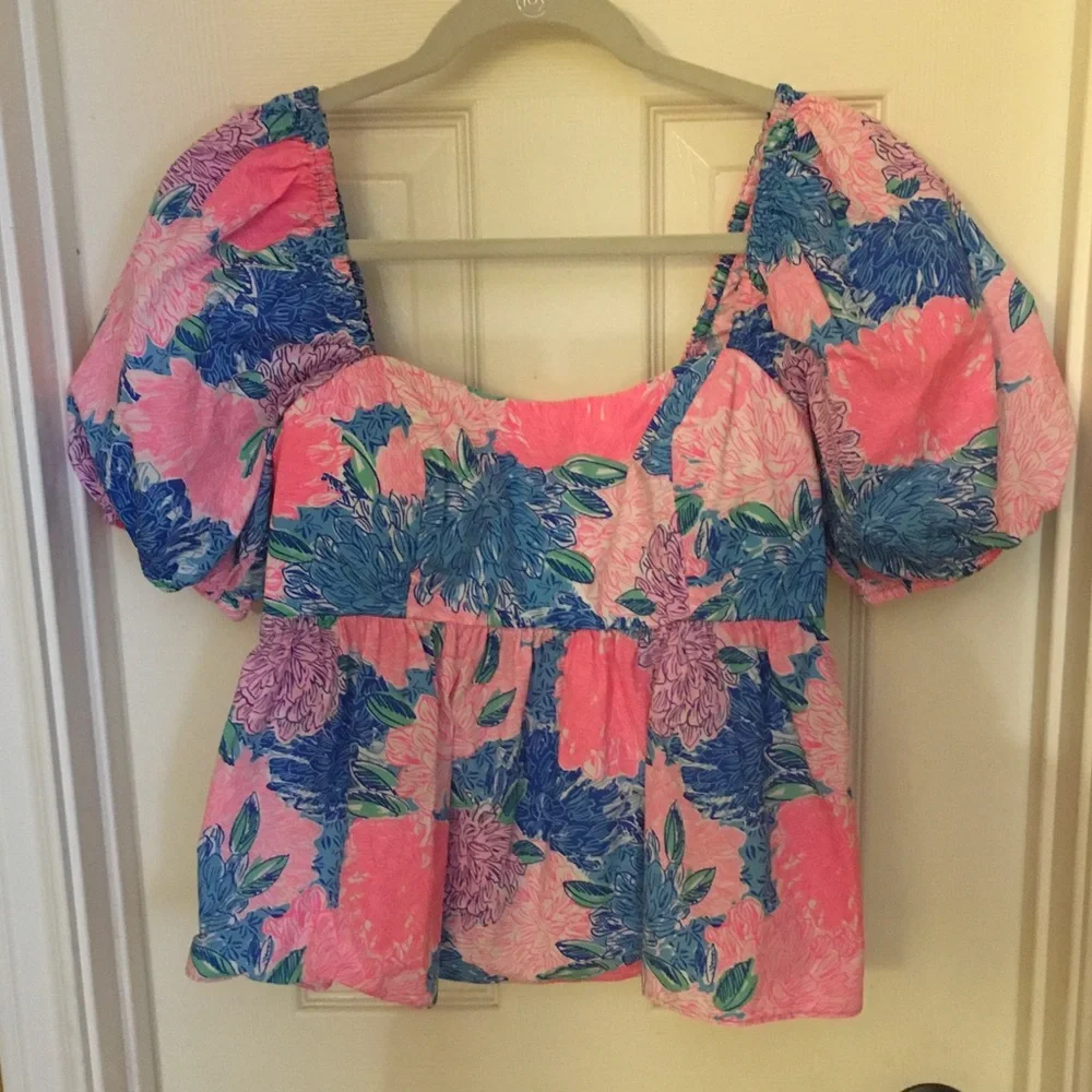 Lilly Pulitzer Pink & Blue Floral Puff-Sleeve Peplum Top